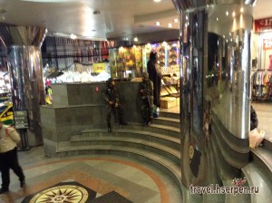Обстановка и комендантский час в Бангкоке в июле 2014 Обстановка и комендантский час в Бангкоке в июле 2014