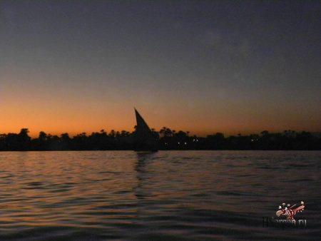 Великая река Нил в Луксоре