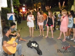 С кем бы пообщаться в Паттайе... С кем бы пообщаться в Паттайе...