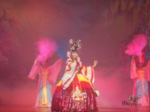 Катои из шоу трансвеститов