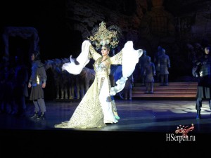 Катои из шоу трансвеститов