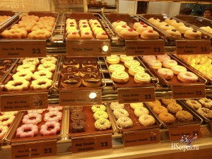 Кафе "Mister Donut", Паттайя, Таиланд Кафе "Mister Donut", Паттайя, Таиланд