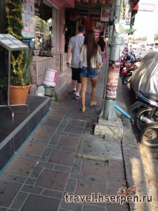 Мифы о Таиланде: вседозволенность в поведении мужчин и женщин на улицах Мифы о Таиланде: вседозволенность в поведении мужчин и женщин на улицах