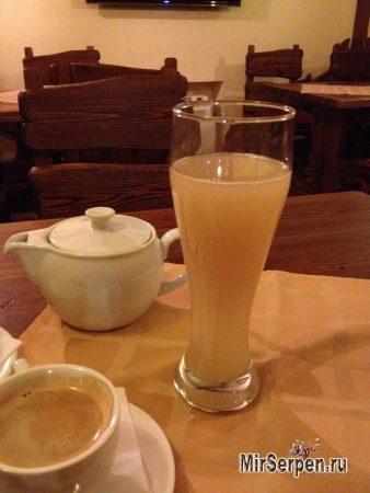 Медовуха в баре "Державный" Медовуха в баре "Державный"