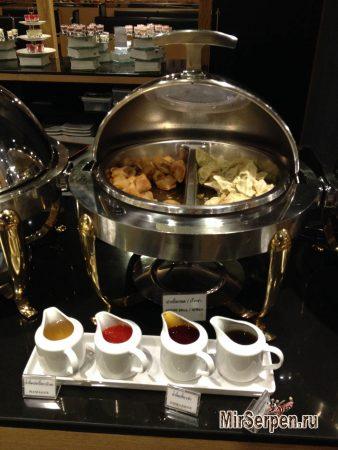 Еда в отеле Hard Rock Hotel Pattaya 4*, Паттайя, Таиланд