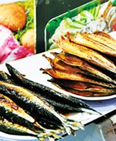 Жареная рыба в Pimatgol Jujeom Town Жареная рыба в Pimatgol Jujeom Town