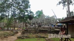 Храм Байон, Ангкор, провинция Сиемреап, Камбоджа Храм Байон, Ангкор, провинция Сиемреап, Камбоджа