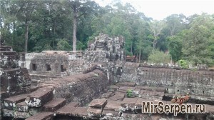 Храм Байон, Ангкор, провинция Сиемреап, Камбоджа Храм Байон, Ангкор, провинция Сиемреап, Камбоджа