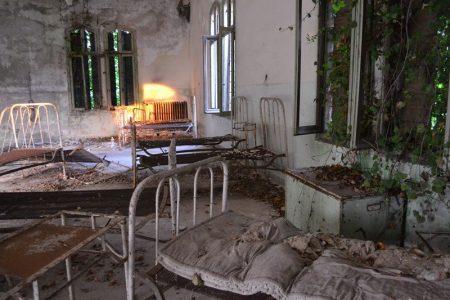 Остров чумы - Повелья, Италия