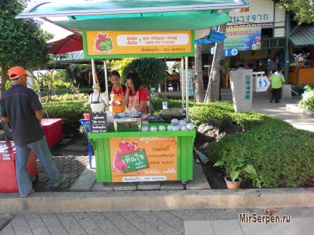 Вкусно пожевать в тайских уличных закусочных Вкусно пожевать в тайских уличных закусочных