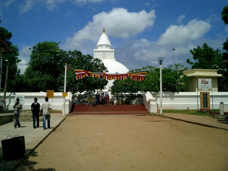 Священный город Катарагама, Шри-Ланка