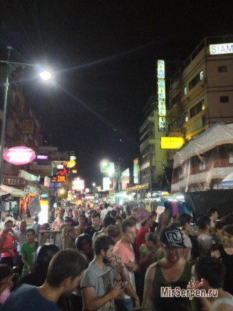 Улица Khao San - сердце ночной жизни Бангкока