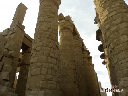 Луксор: Назад в прошлое Луксор: Назад в прошлое