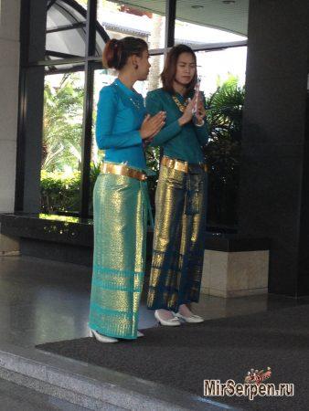 Правила поведения в Таиланде: Как правильно поздороваться Правила поведения в Таиланде: Как правильно поздороваться