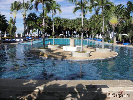 Отзыв об отеле "Botany Beach Resort 3*" в Паттайе, Таиланд