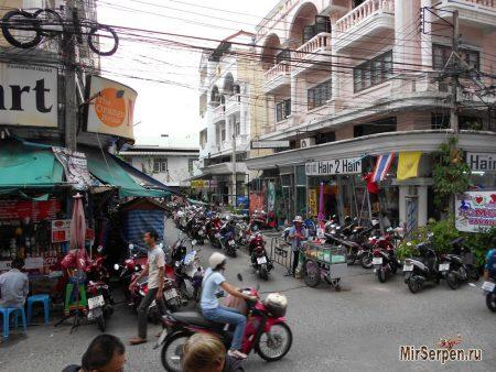 Транспорт в Паттайе: мотобайкеры