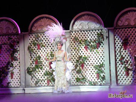 Шоу трансвеститов в Таиланде Шоу трансвеститов в Таиланде