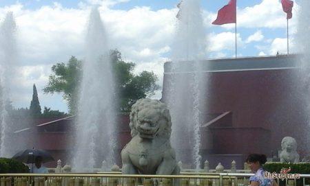 Запретный город на площади Тяньаньмэнь Запретный город на площади Тяньаньмэнь