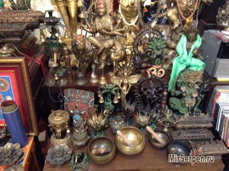 Рынок сувениров Asian Bazaar в торговом комплексе Central Festival, Паттайя Рынок сувениров Asian Bazaar в торговом комплексе Central Festival, Паттайя