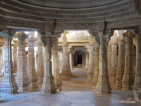 Храмовый комплекс Ранакпур Храмовый комплекс Ранакпур