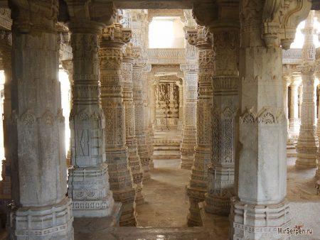 Храмовый комплекс Ранакпур Храмовый комплекс Ранакпур