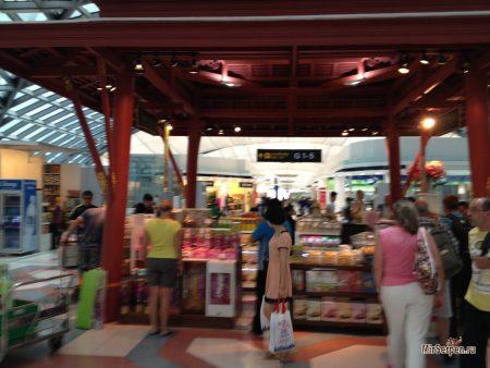 Покупка тайской косметики в аэропорту Суварнапум в Бангкоке Покупка тайской косметики в аэропорту Суварнапум в Бангкоке