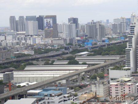Нетуристический Бангкок: жизнь под хайвеем Нетуристический Бангкок: жизнь под хайвеем