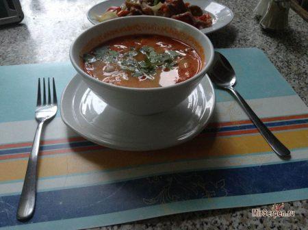 Поведение за столом в Таиланде Поведение за столом в Таиланде